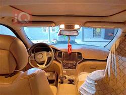 جیپ گراند شیرۆکی